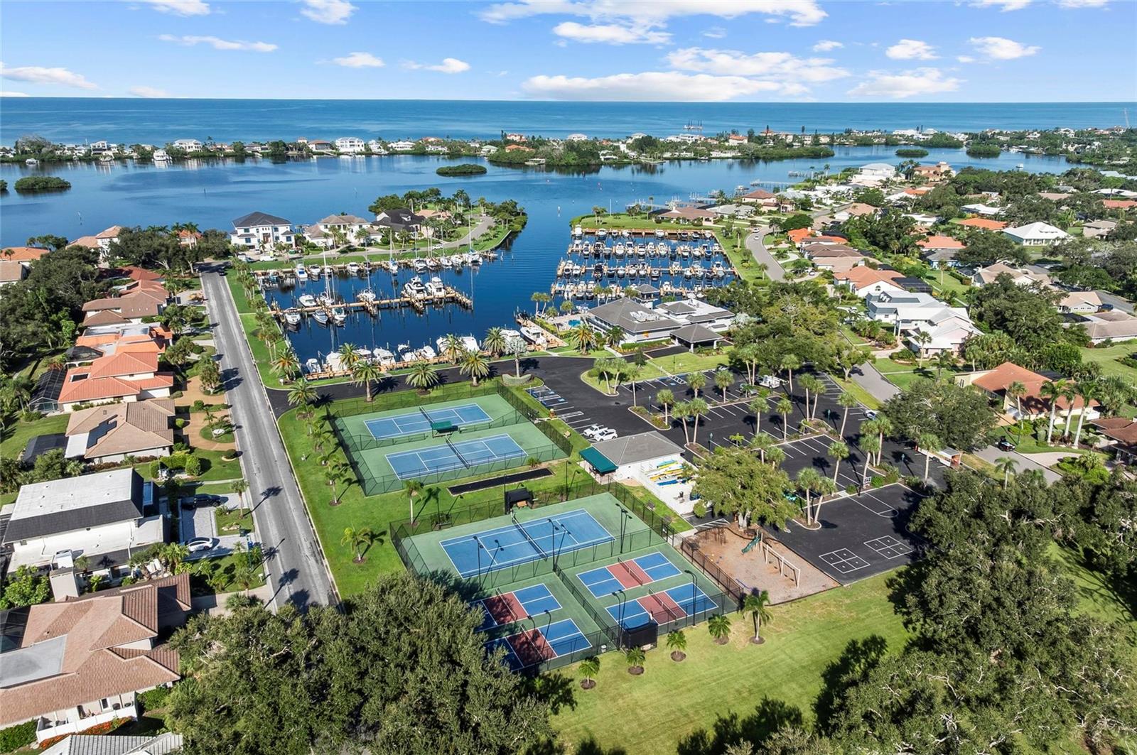 SOUTHBAY YACHT & RACQUET CLUB - Residential