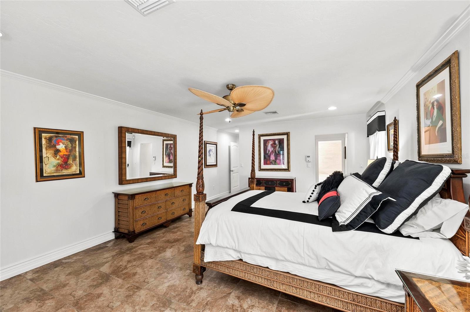 SOUTHBAY YACHT & RACQUET CLUB - Residential