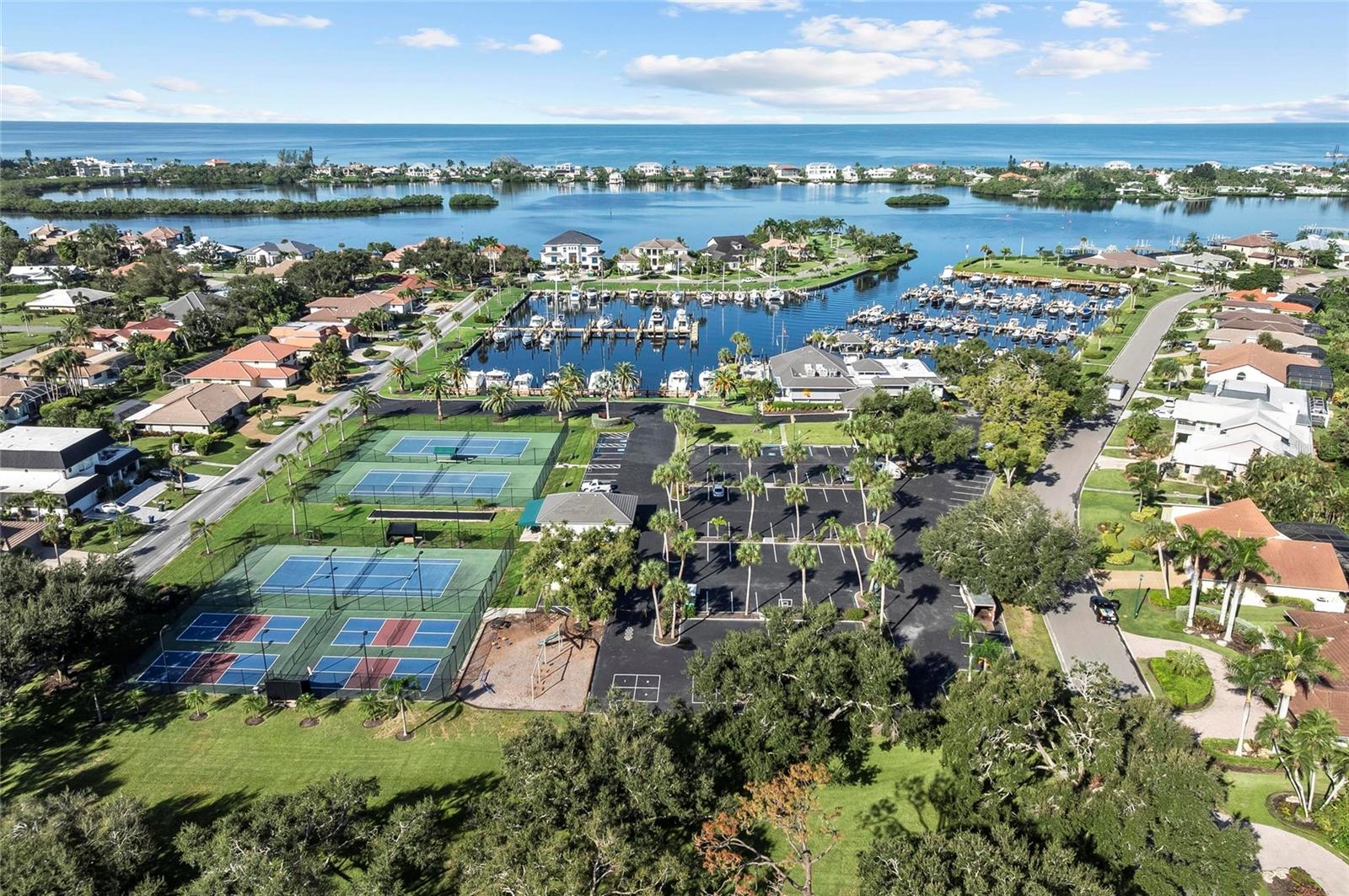 SOUTHBAY YACHT & RACQUET CLUB - Residential
