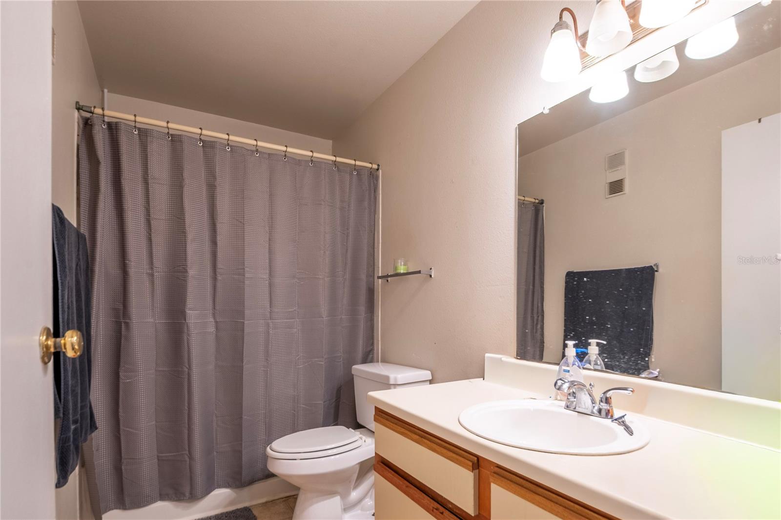 WINDJAMMER CONDO - Residential