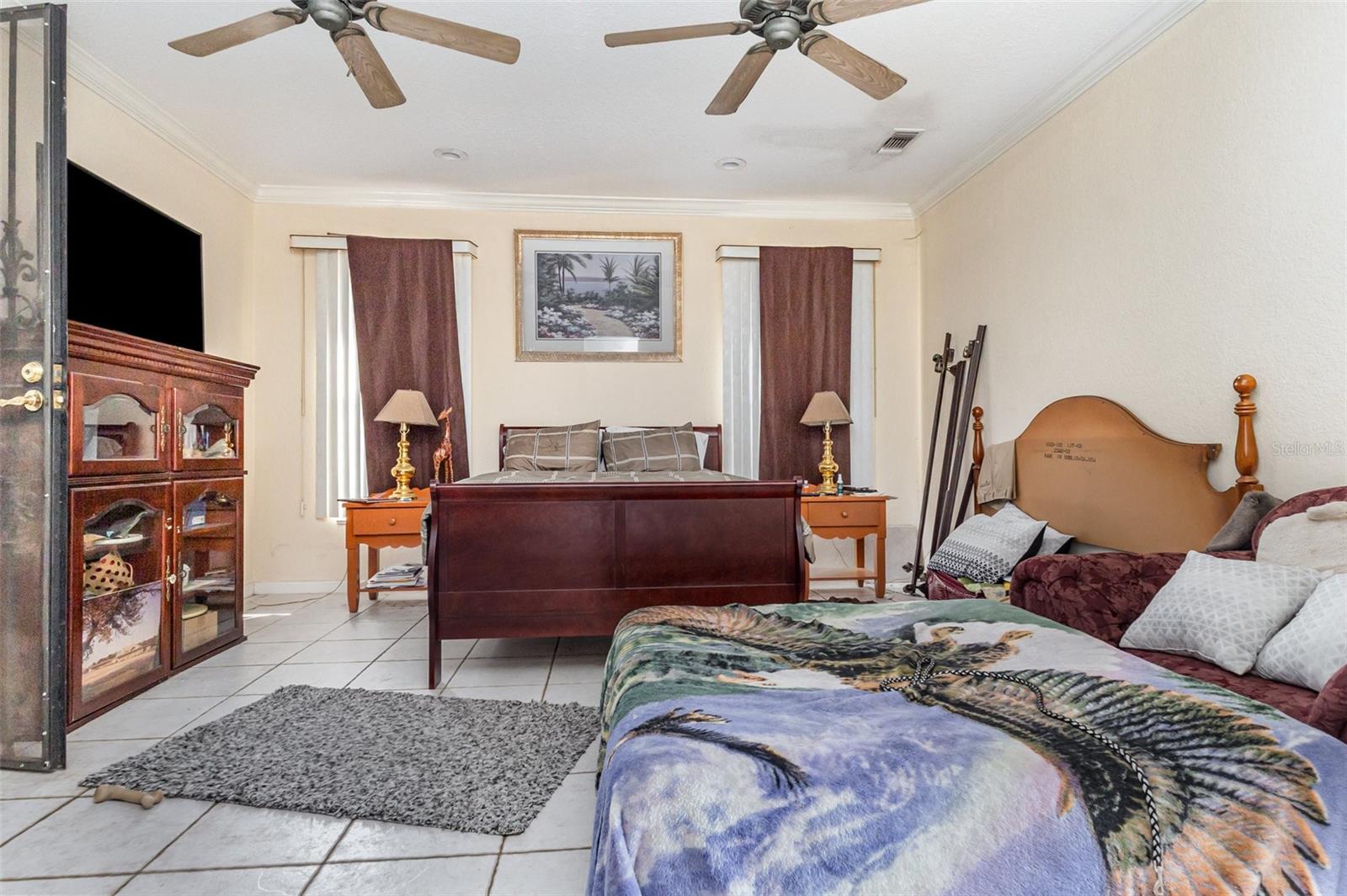 FROSTPROOF EAST - Residential