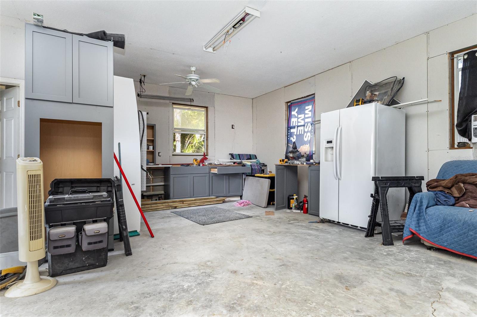 FROSTPROOF EAST - Residential