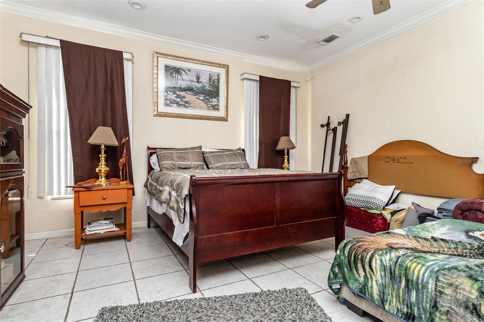 FROSTPROOF EAST - Residential