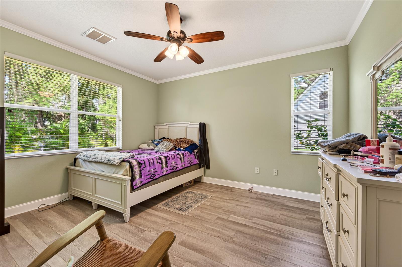 OAK TRACE - Residential