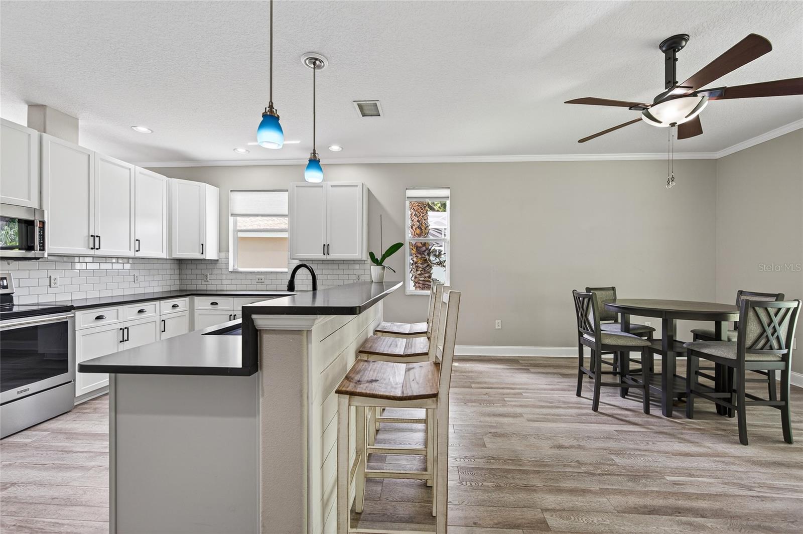 OAK TRACE - Residential