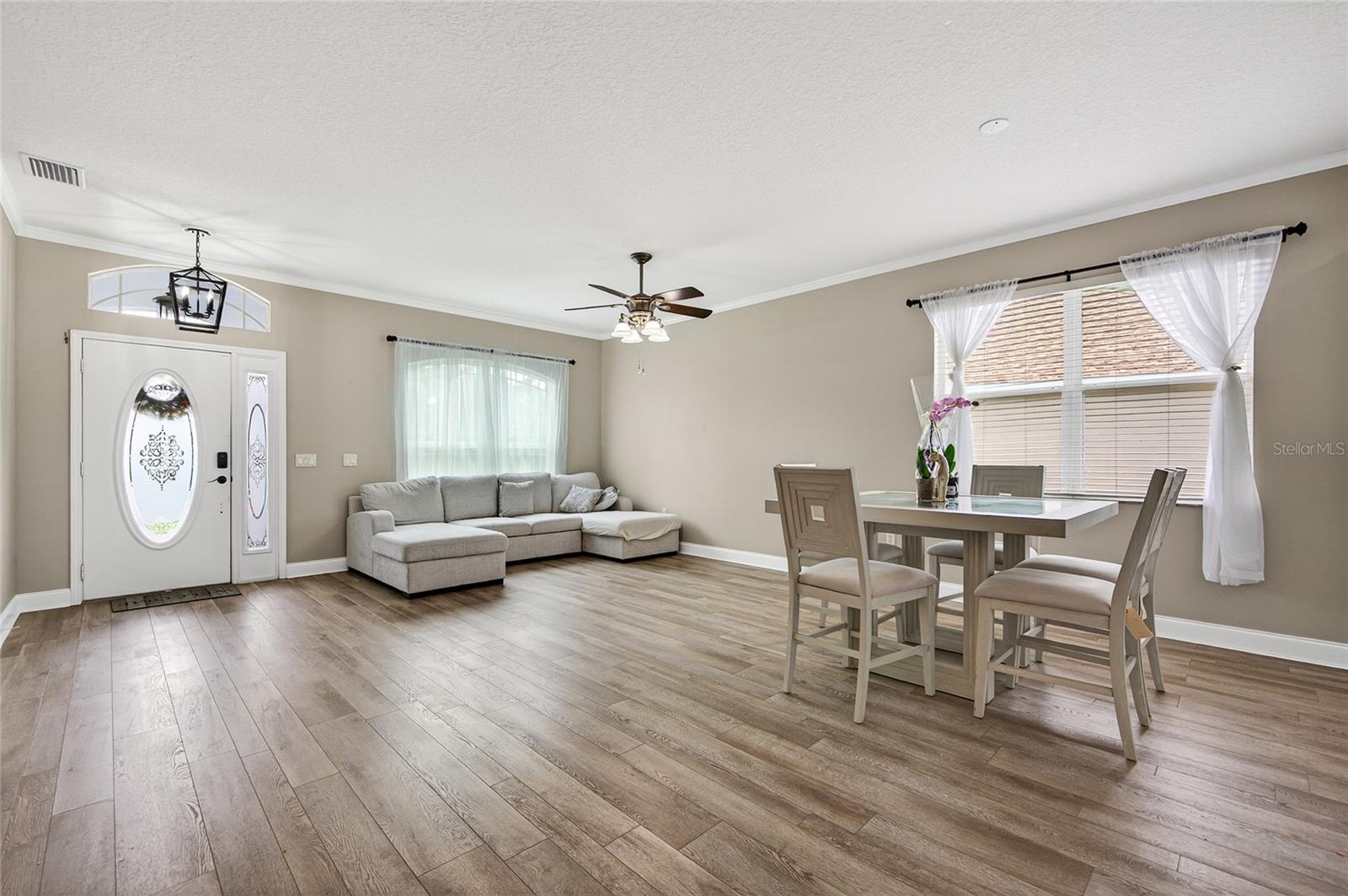 OAK TRACE - Residential