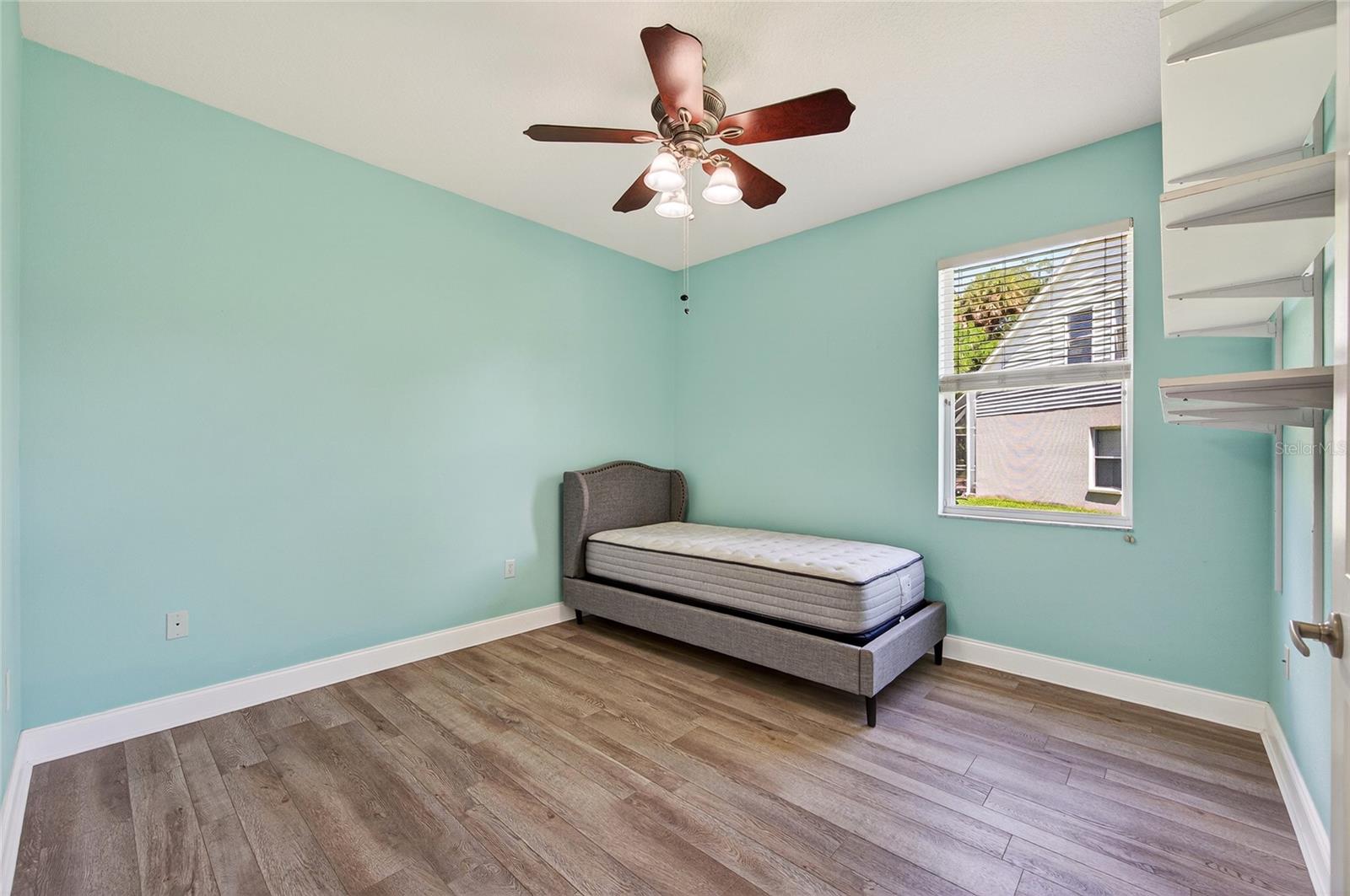 OAK TRACE - Residential