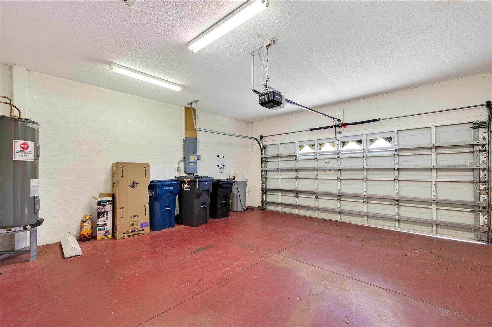 OAK TRACE - Residential