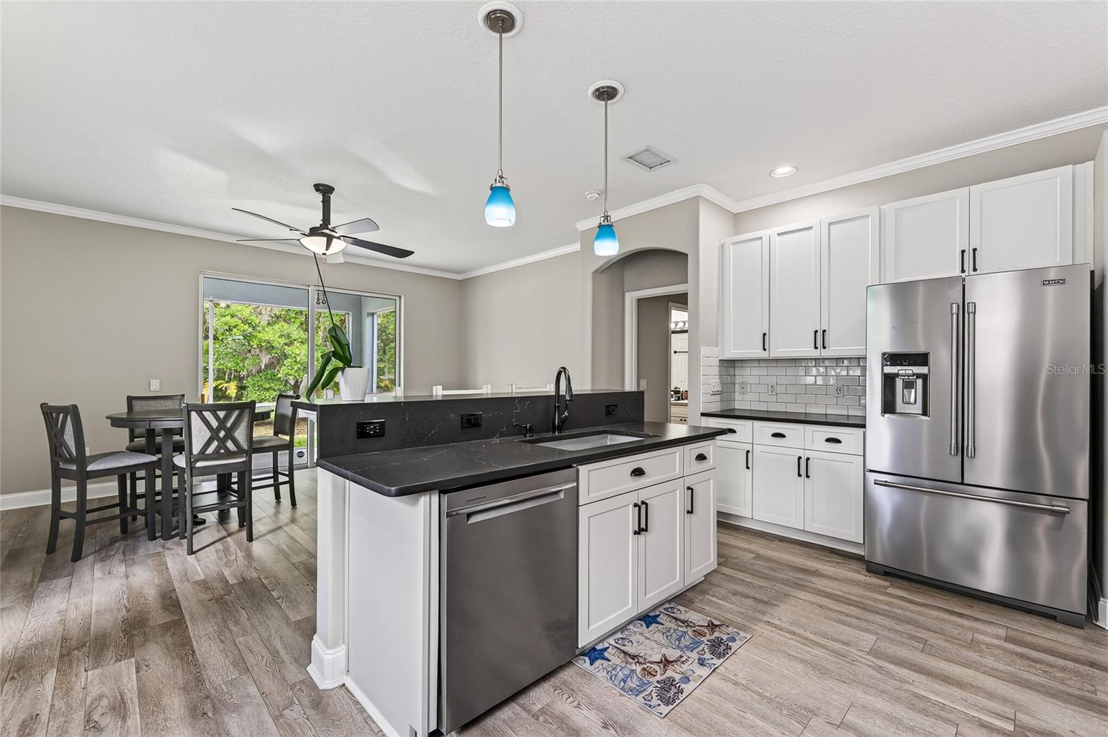 OAK TRACE - Residential