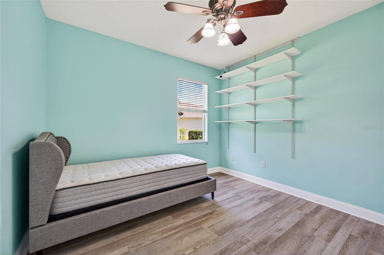 OAK TRACE - Residential