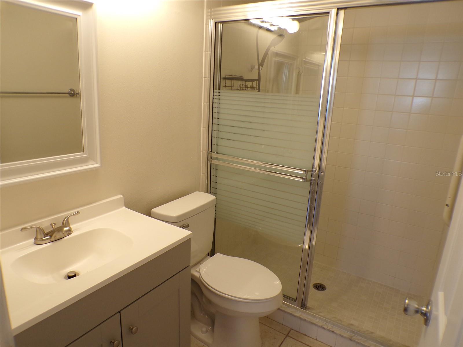 BIRD BAY V - Residential Lease