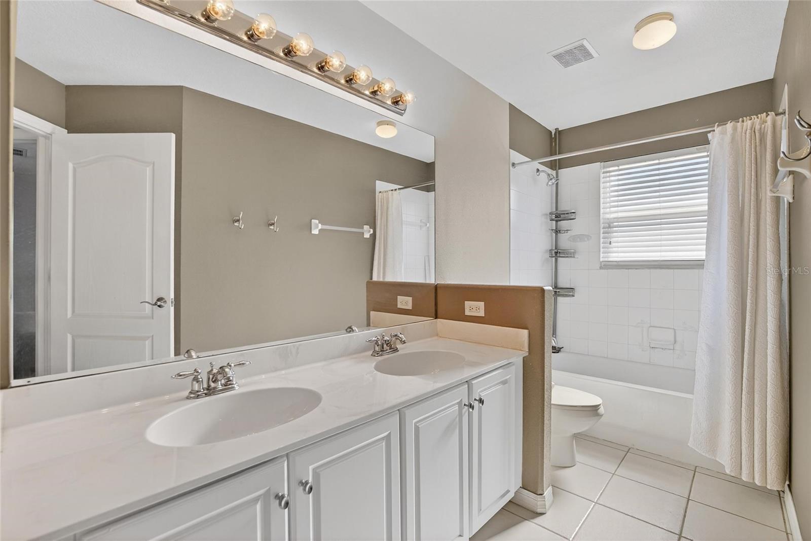 LIVE OAK PRESERVE PHASE 1C - Residential