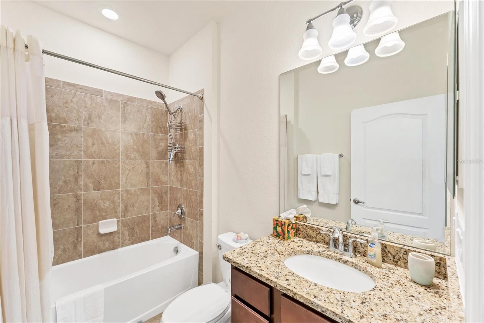 SARASOTA NATIONAL - Residential
