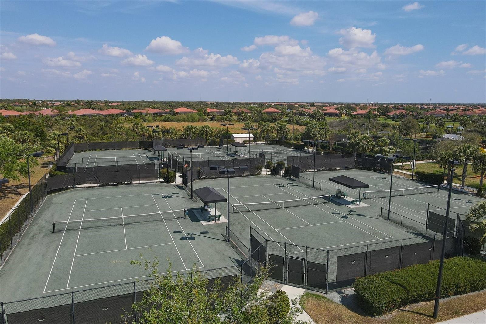 SARASOTA NATIONAL - Residential