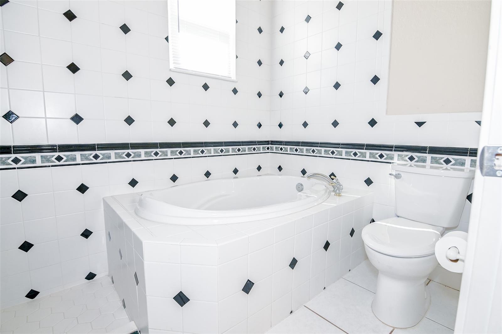 REFLECTIONS JULIANA - Residential