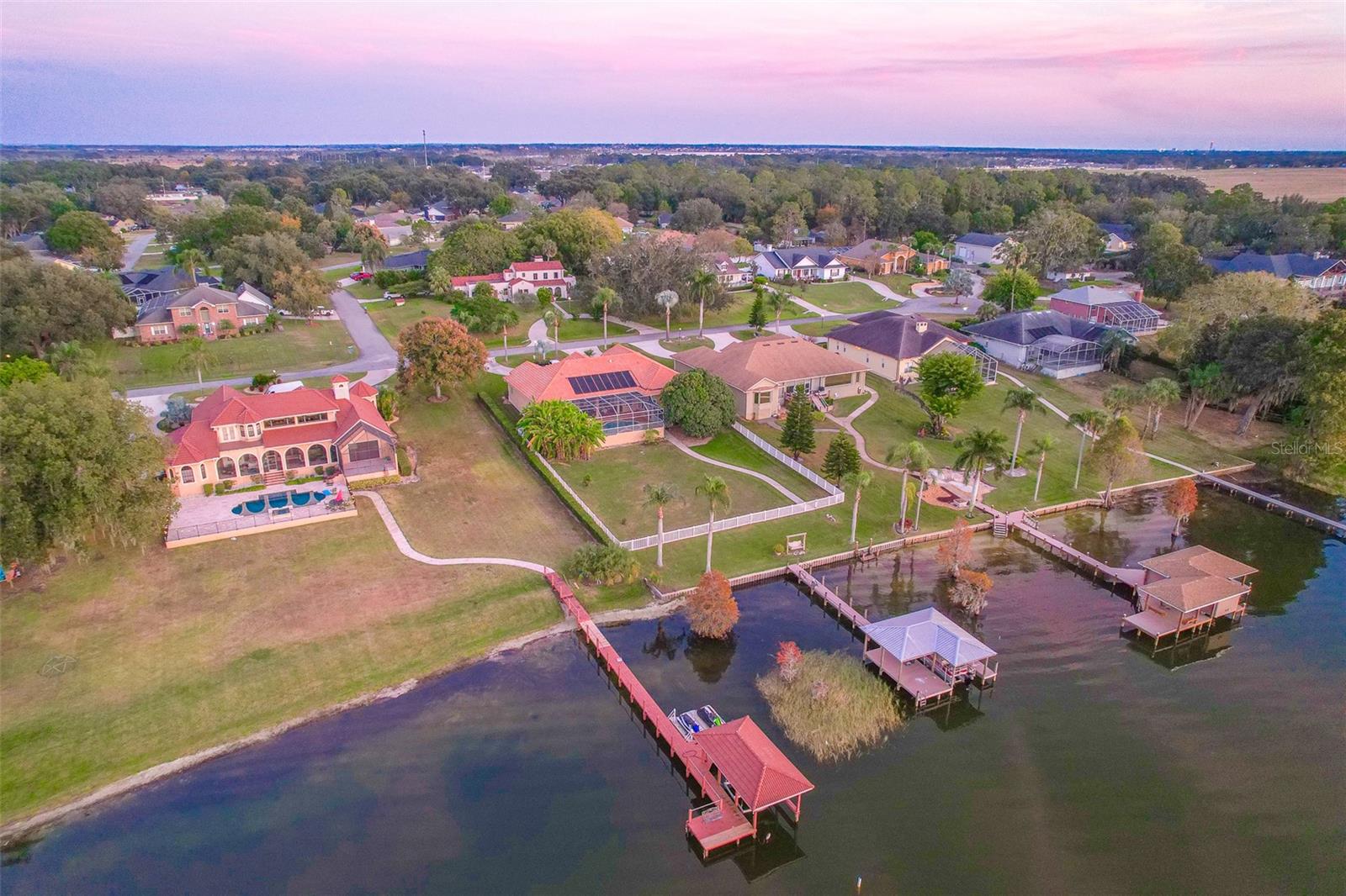 REFLECTIONS JULIANA - Residential