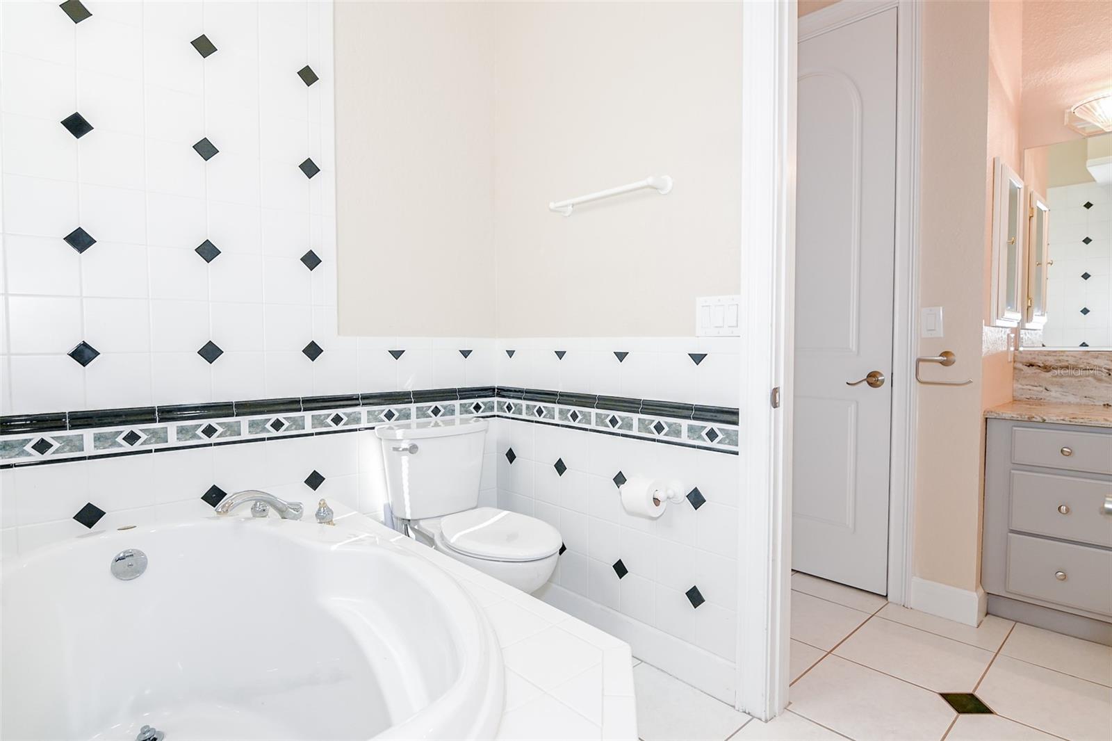 REFLECTIONS JULIANA - Residential