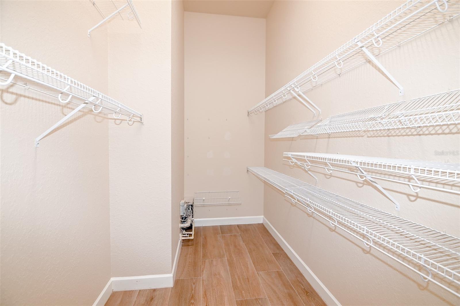 REFLECTIONS JULIANA - Residential