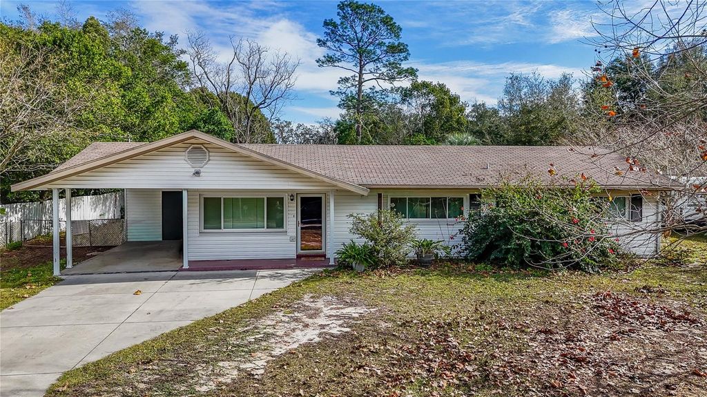 Photo of 831 NE 41st Avenue, Ocala, FL 34470 (MLS # OM716153)