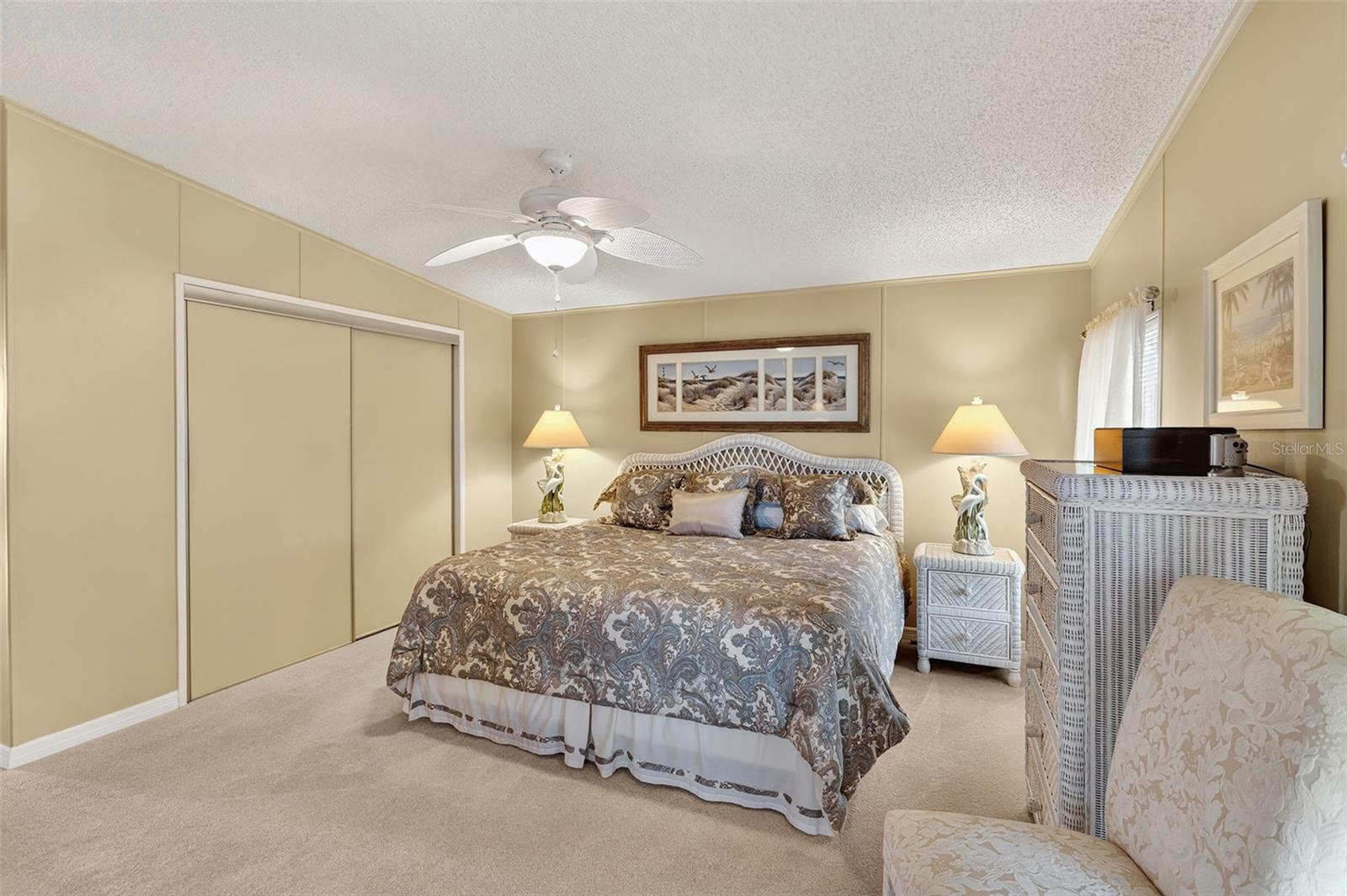 LA CASA MHP CO-OP - Residential