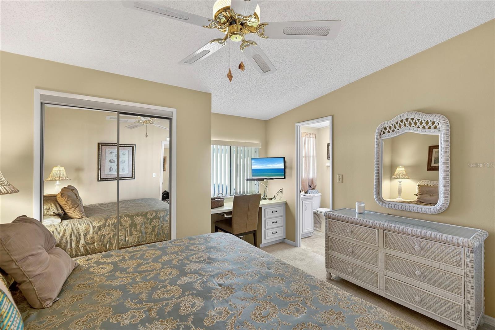 LA CASA MHP CO-OP - Residential