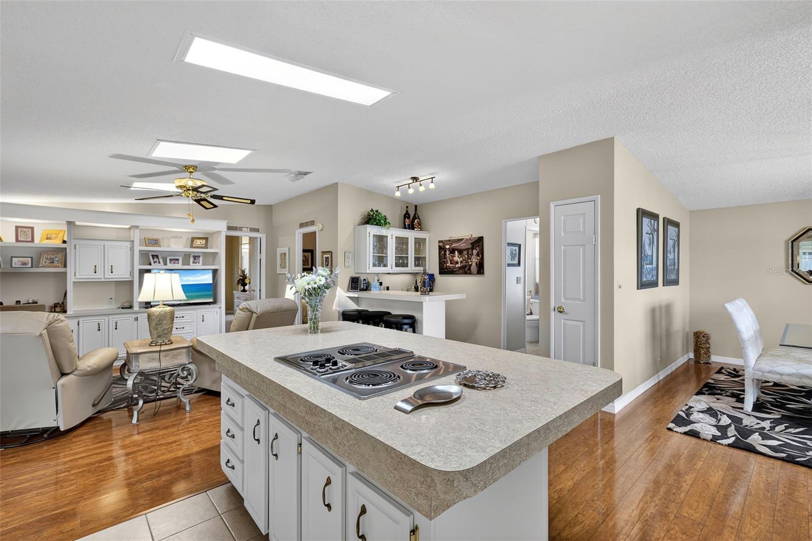 LA CASA MHP CO-OP - Residential