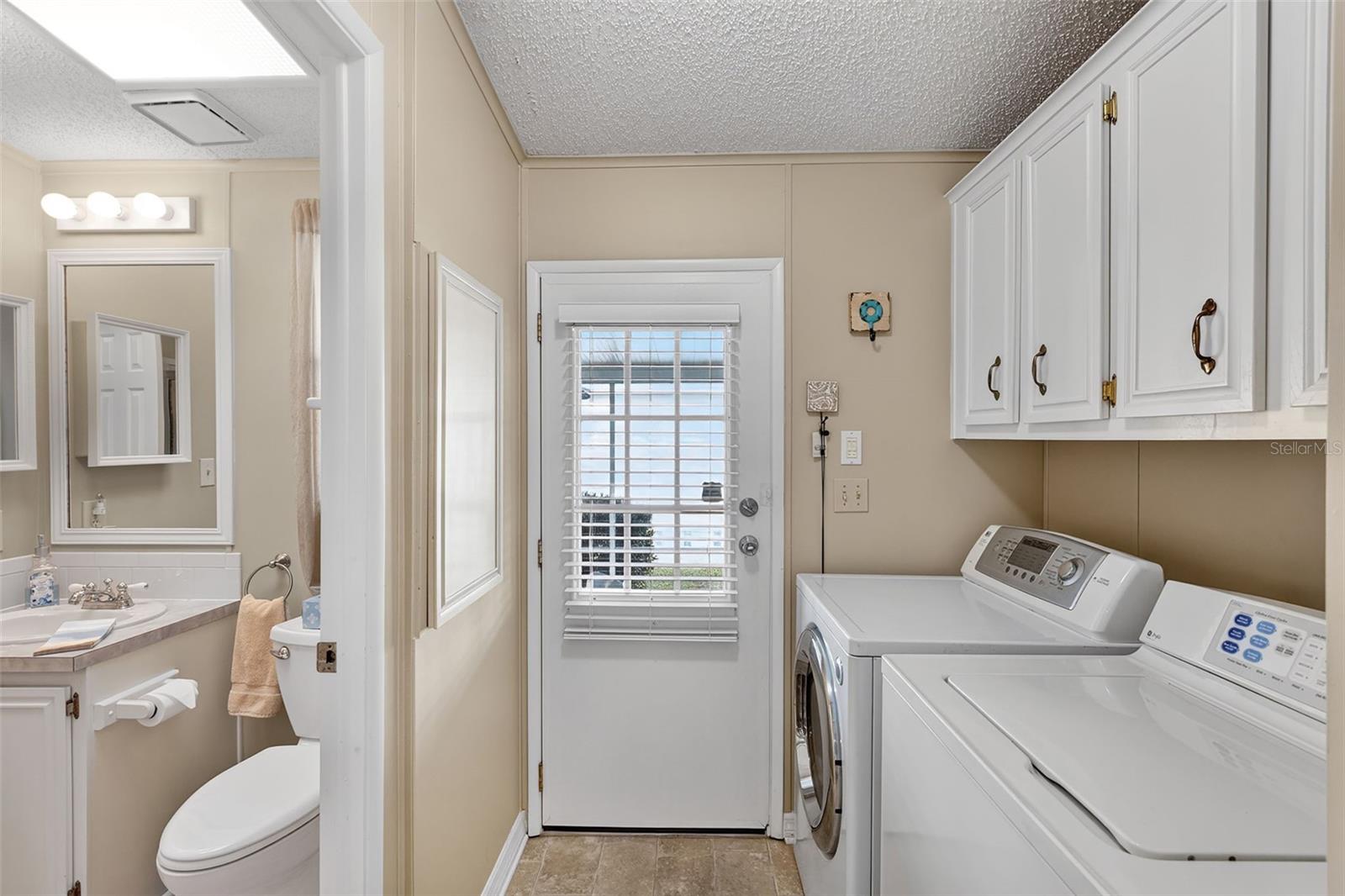 LA CASA MHP CO-OP - Residential