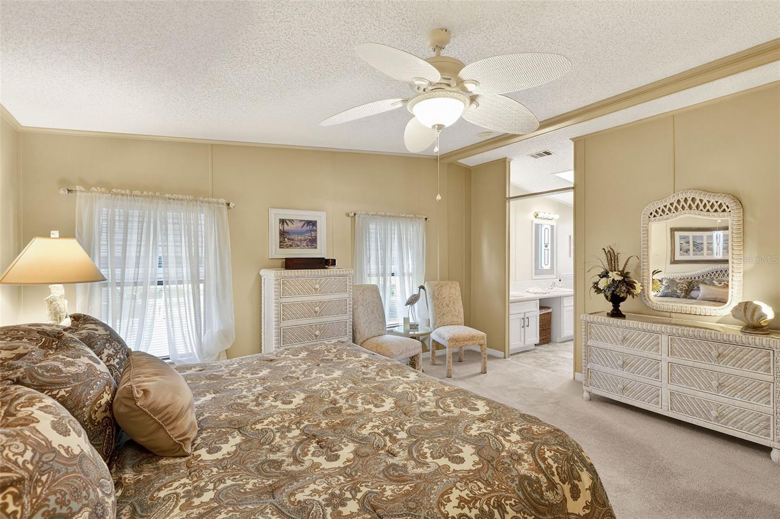 LA CASA MHP CO-OP - Residential