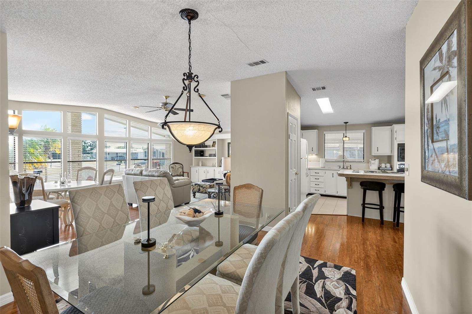 LA CASA MHP CO-OP - Residential