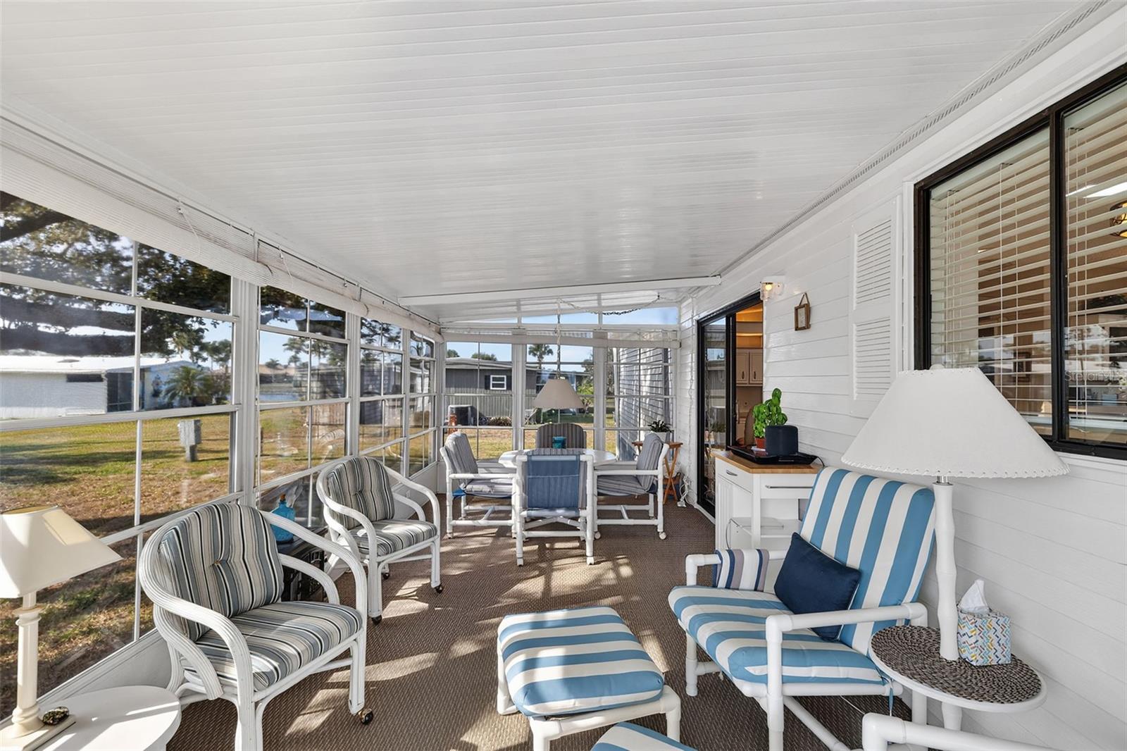 LA CASA MHP CO-OP - Residential