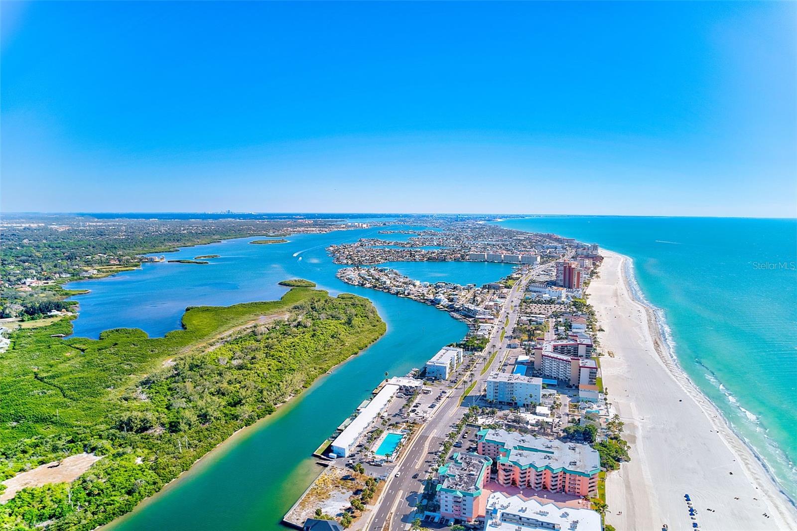 HOLIDAY VILLAS 3 - Residential