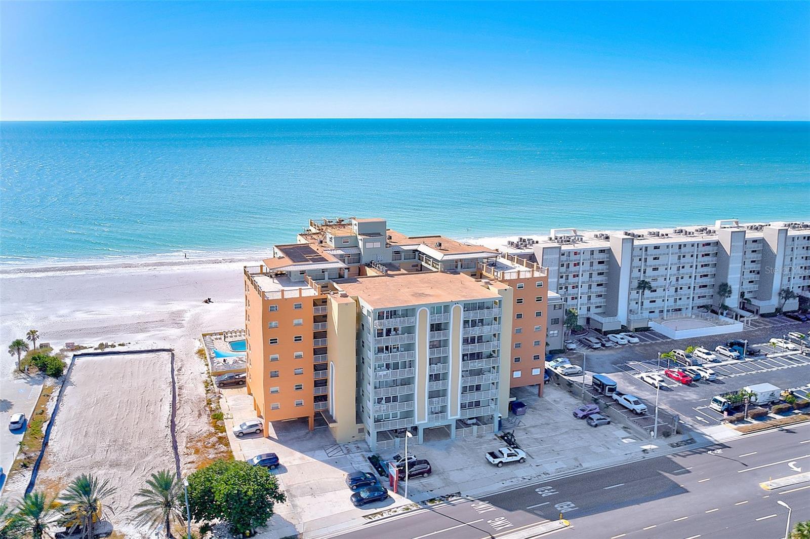 HOLIDAY VILLAS 3 - Residential