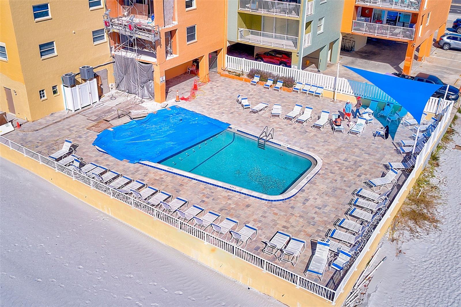 HOLIDAY VILLAS 3 - Residential