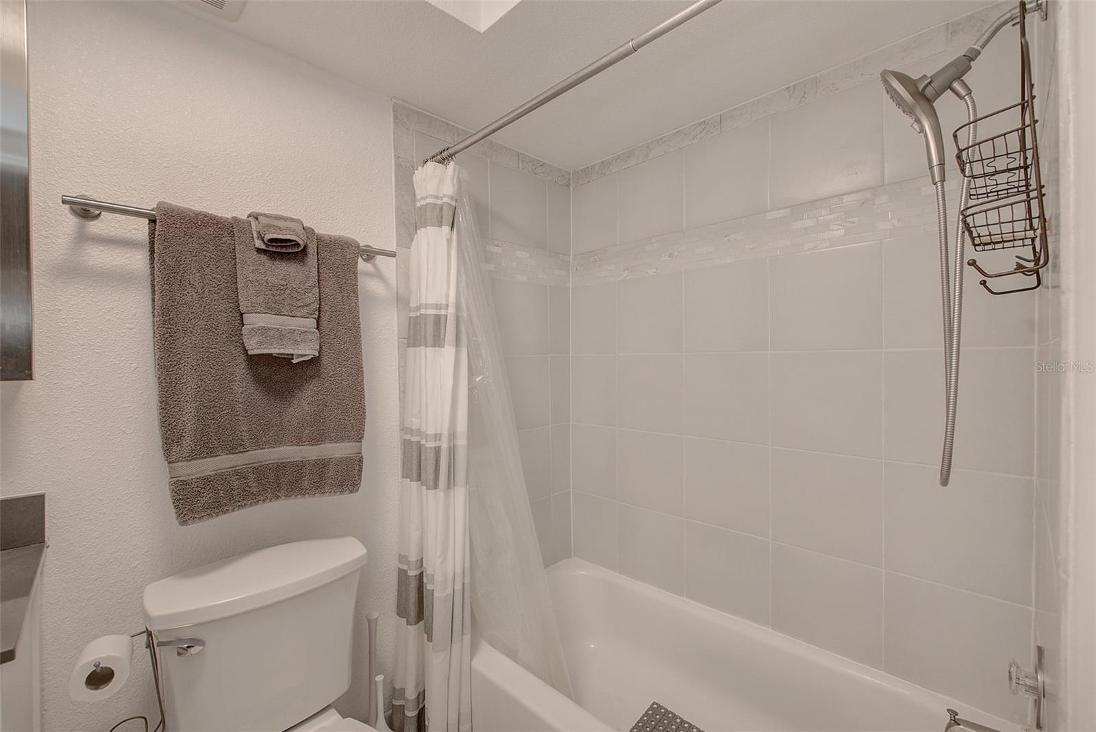 HOLIDAY VILLAS 3 - Residential