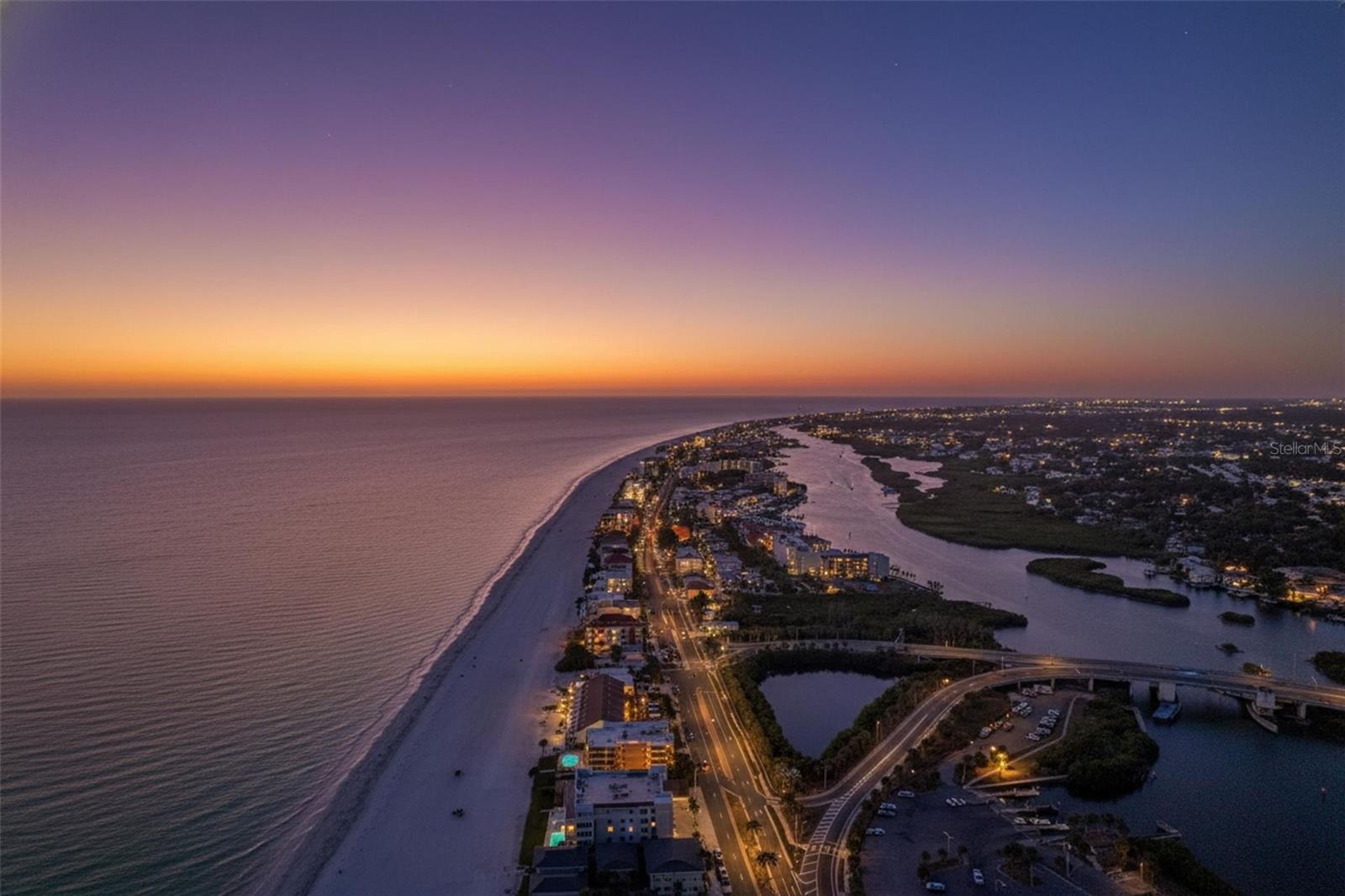 HOLIDAY VILLAS 3 - Residential