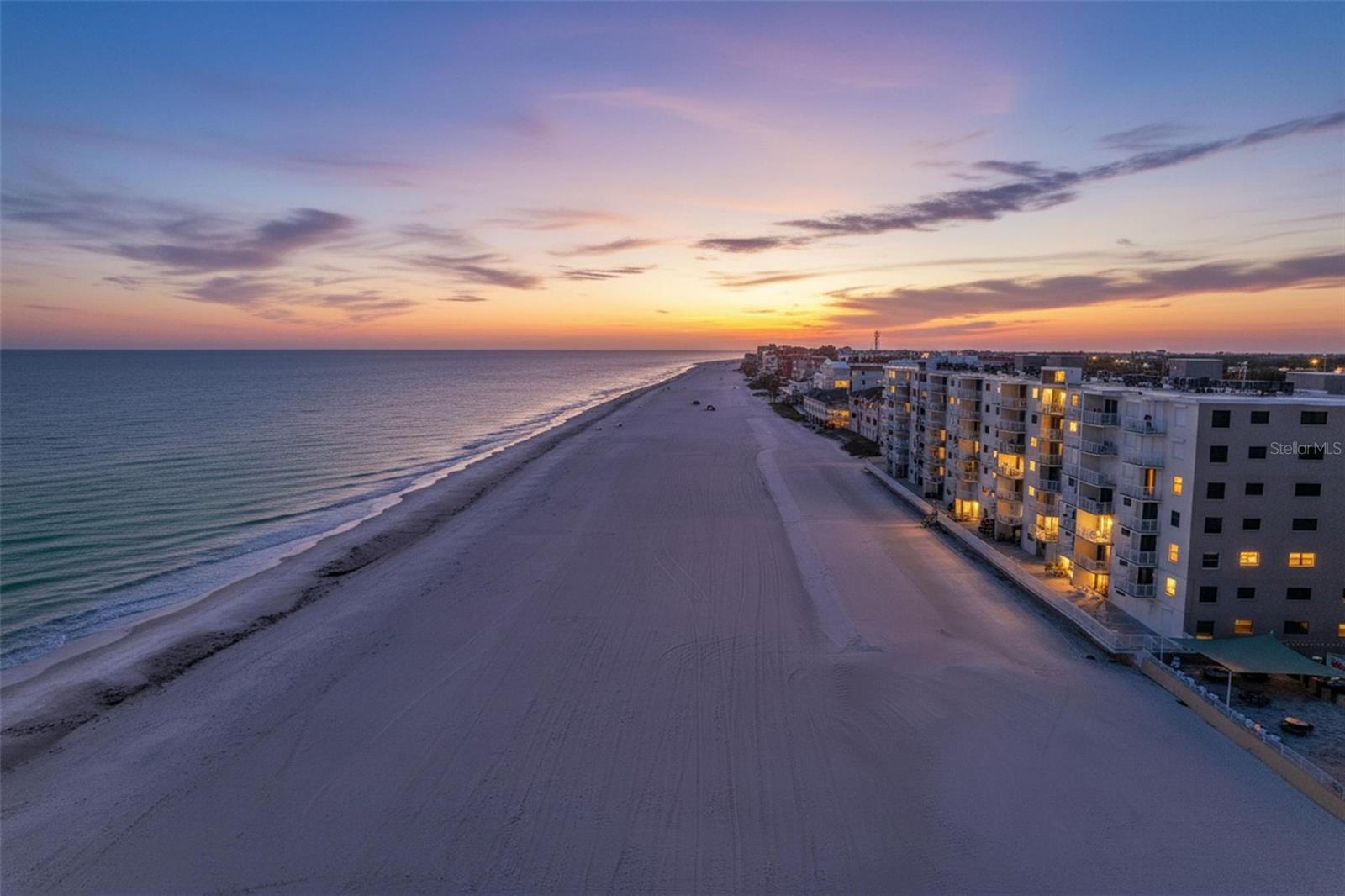 HOLIDAY VILLAS 3 - Residential