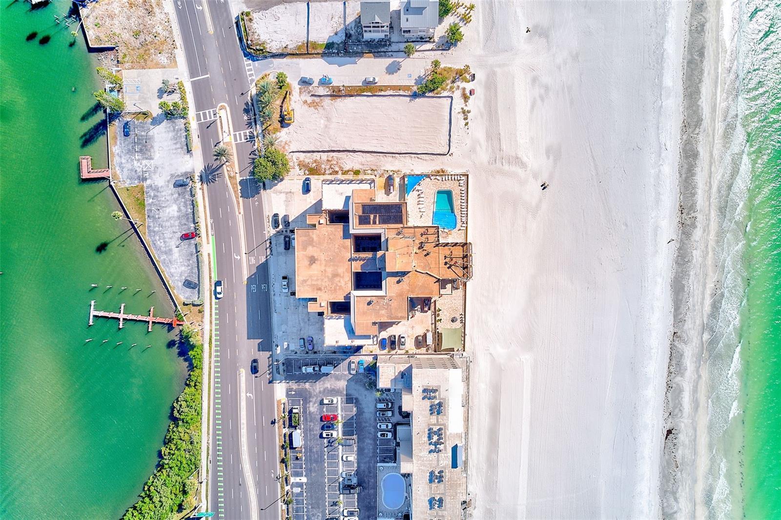 HOLIDAY VILLAS 3 - Residential