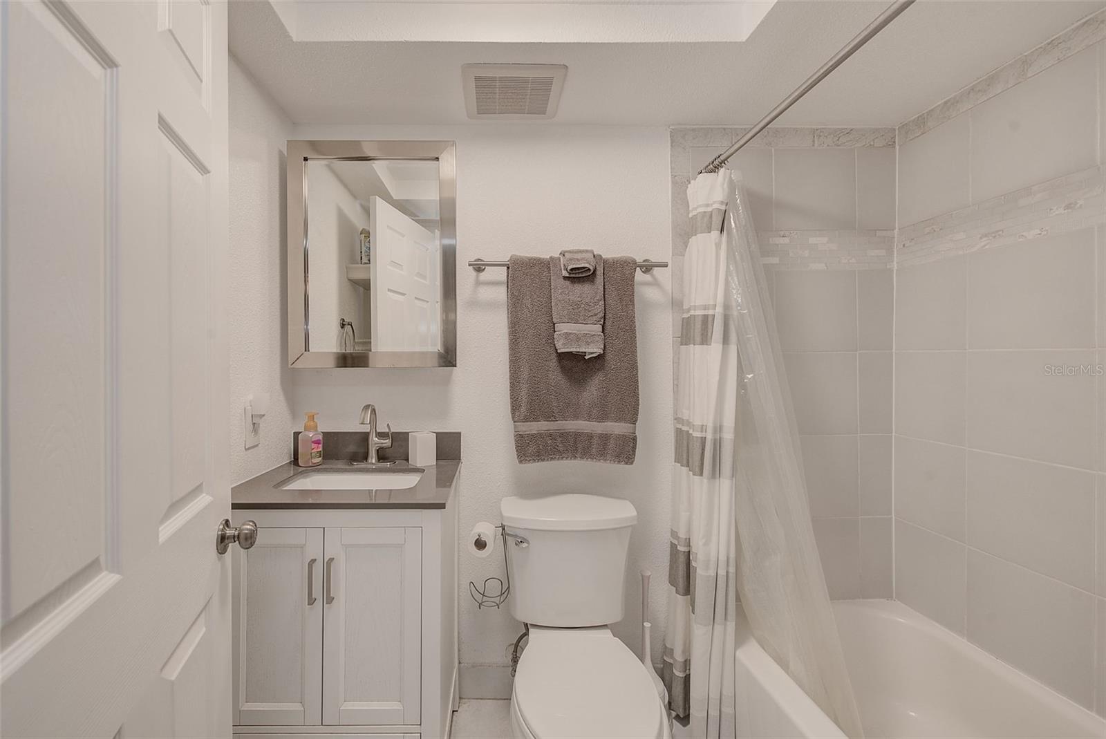 HOLIDAY VILLAS 3 - Residential