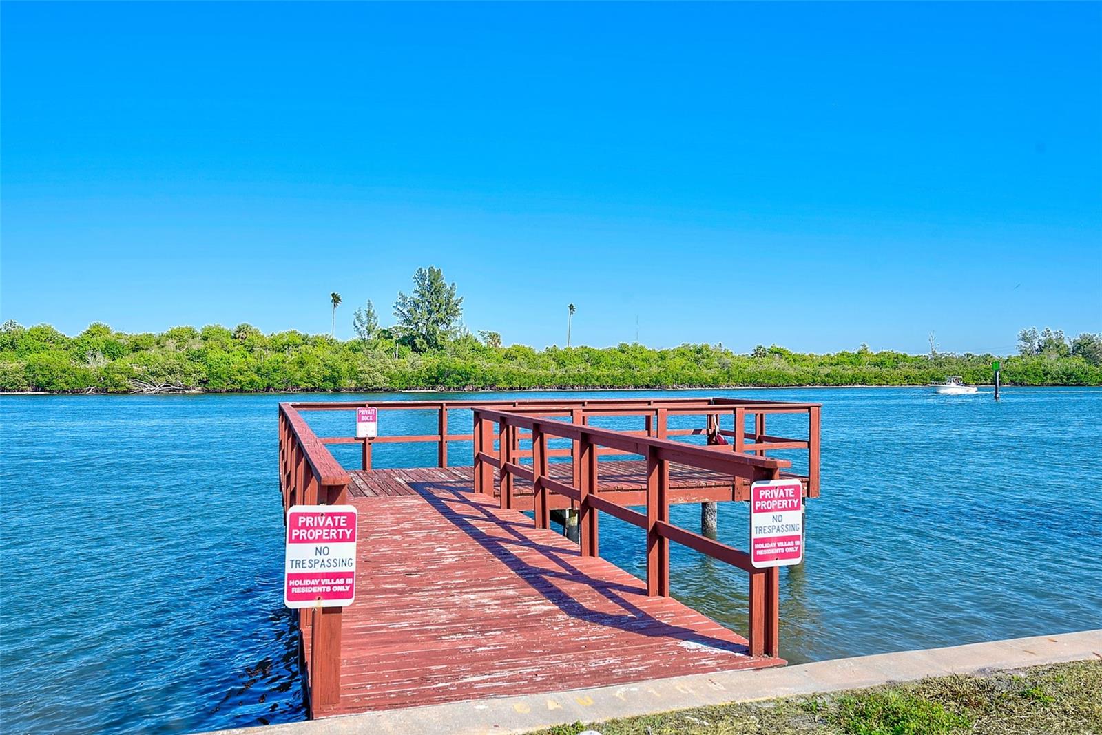 HOLIDAY VILLAS 3 - Residential