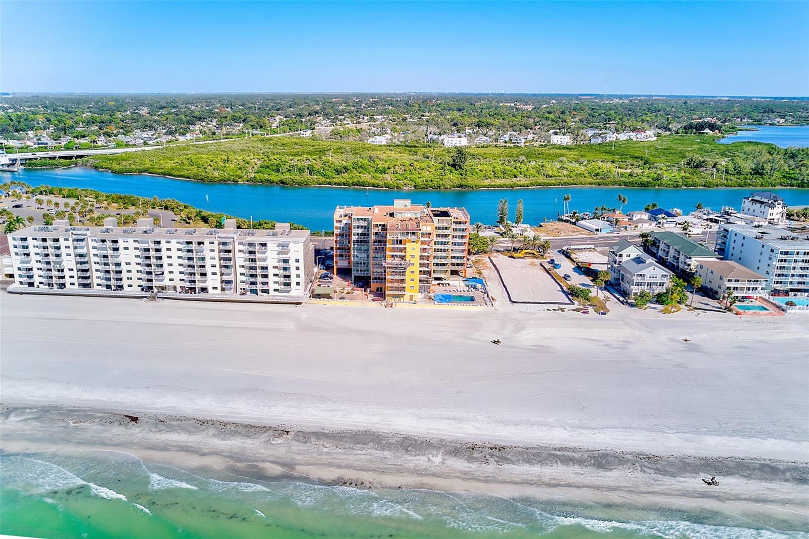 HOLIDAY VILLAS 3 - Residential