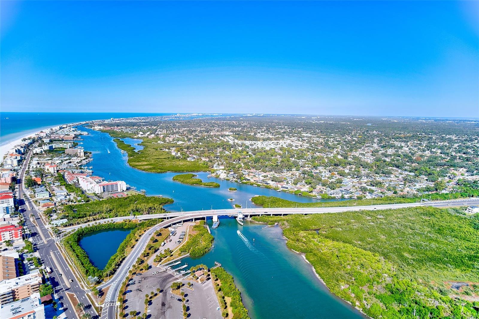 HOLIDAY VILLAS 3 - Residential