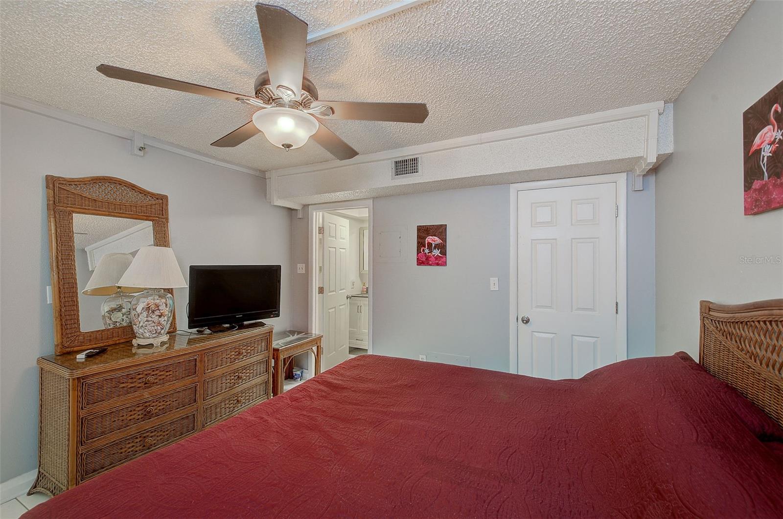 HOLIDAY VILLAS 3 - Residential