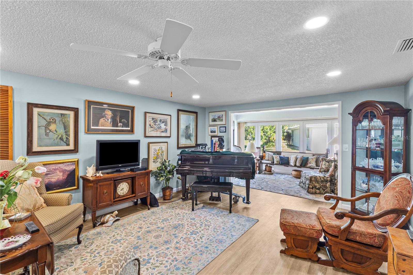 626 CIRCLEWOOD DRIVE S1-18