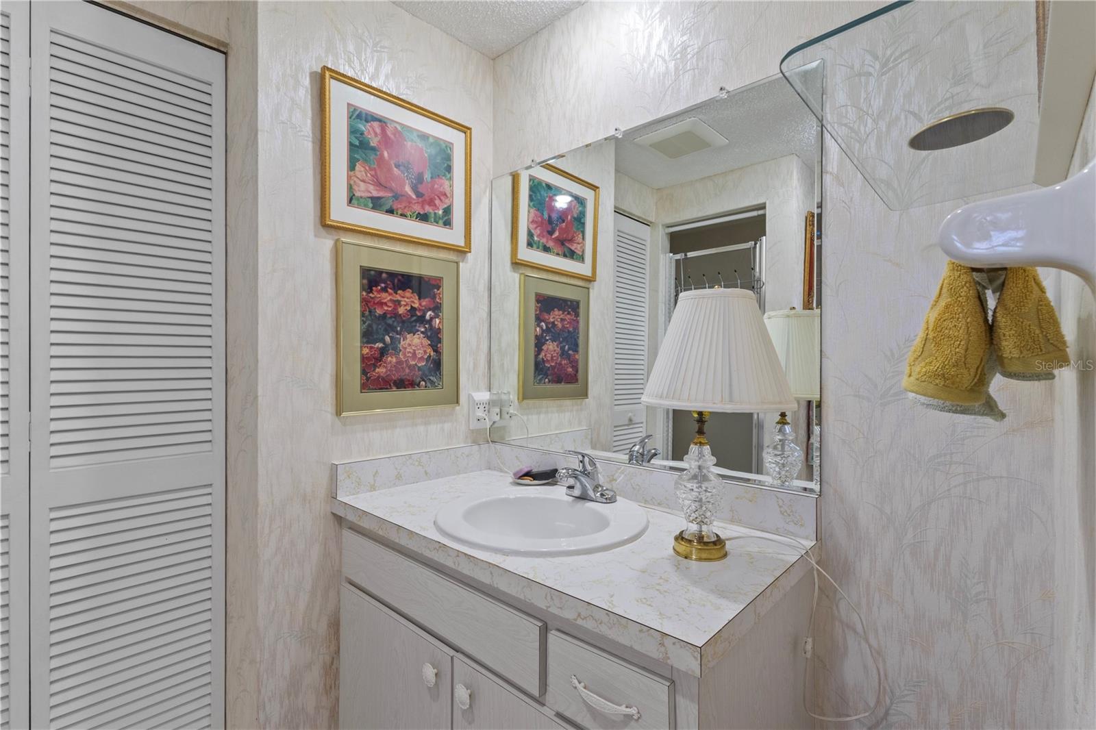 CIRCLE WOODS OF VENICE 2 - Residential