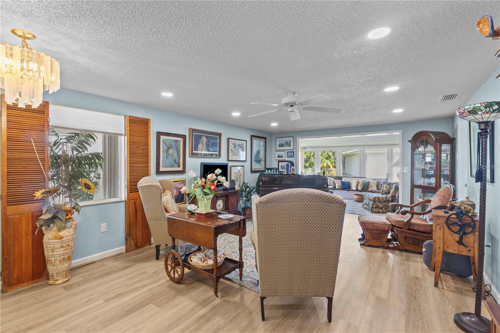 626 CIRCLEWOOD DRIVE S1-18