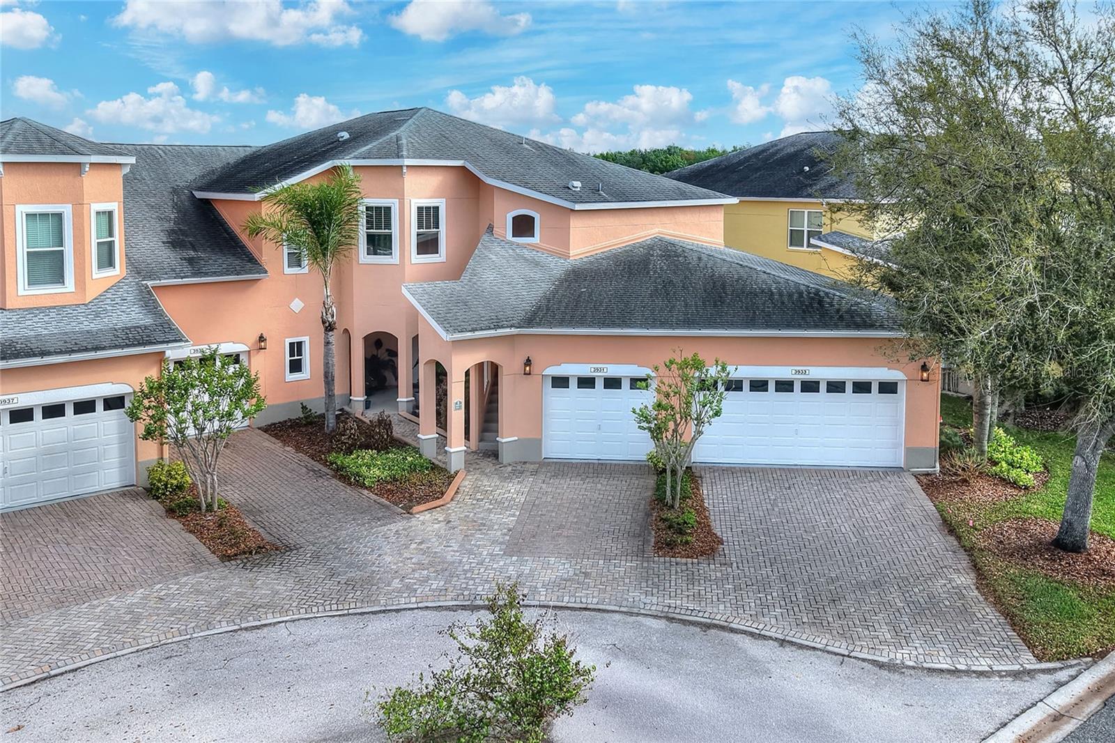3933 SERENADE LANE