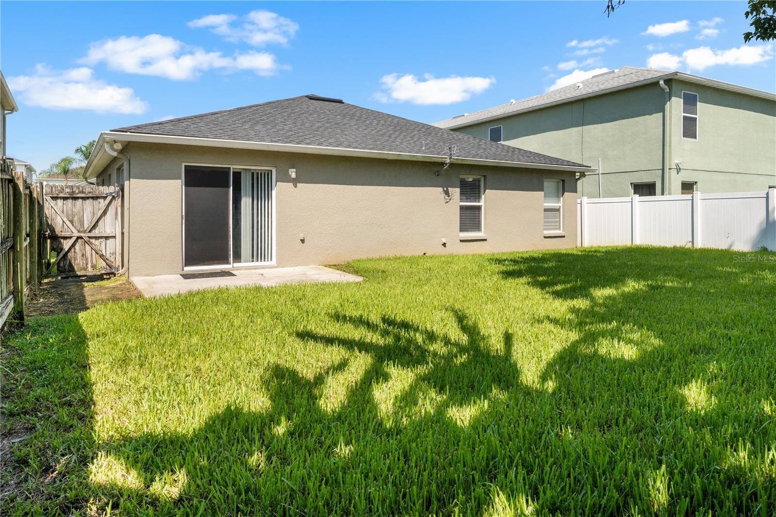 930 WINDROSE DRIVE 2