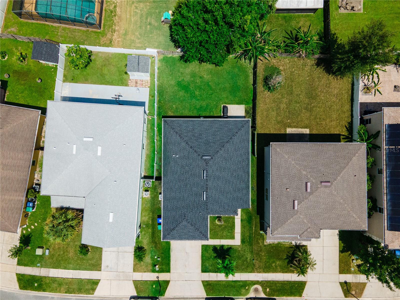 930 WINDROSE DRIVE 2
