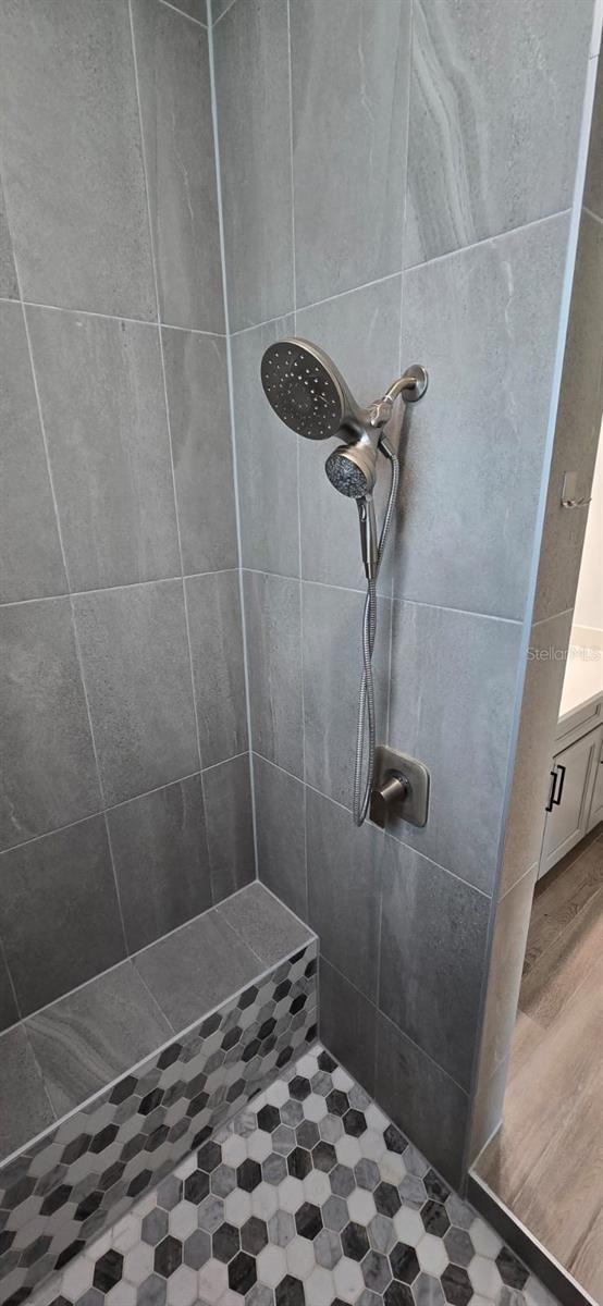 HAMPTON LNDG/PROVIDENCE - Residential Lease
