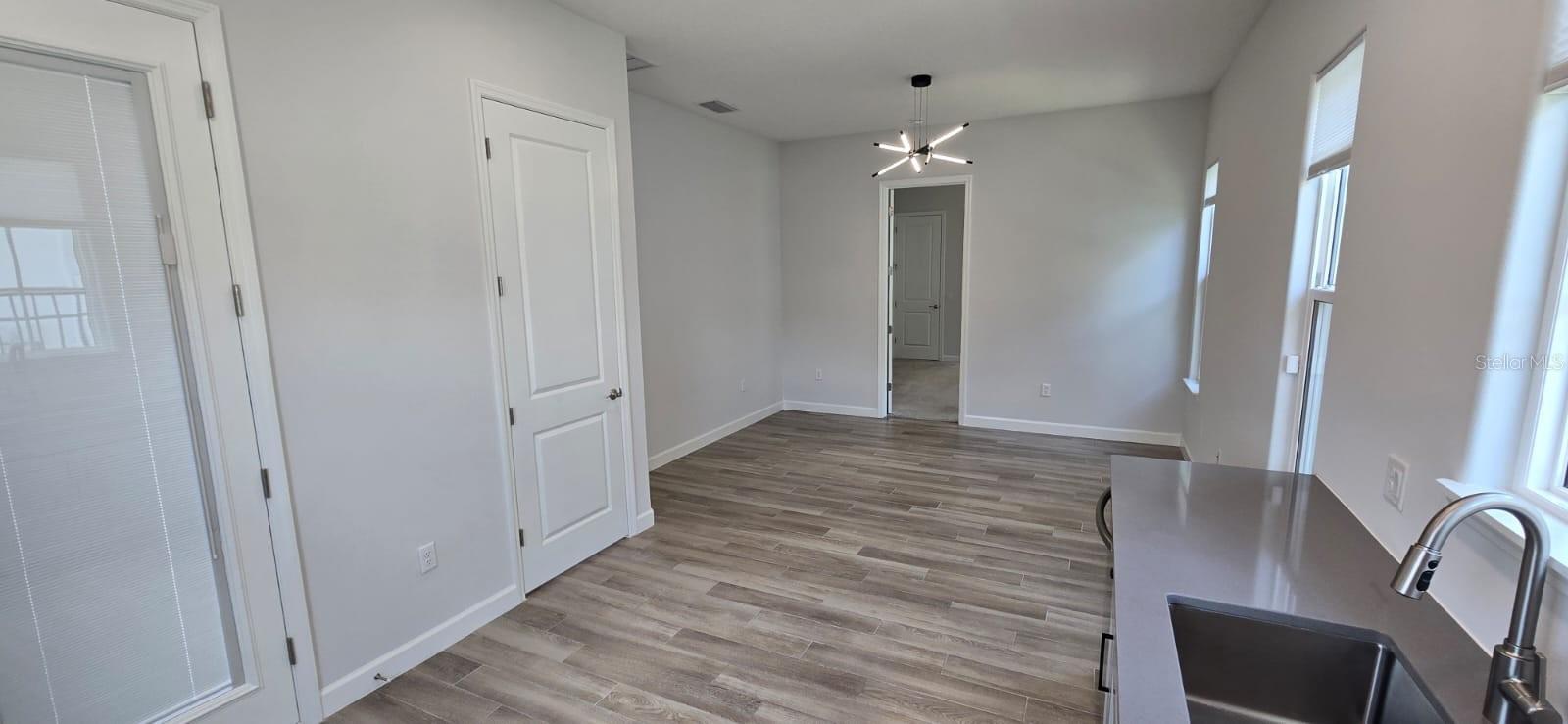 HAMPTON LNDG/PROVIDENCE - Residential Lease
